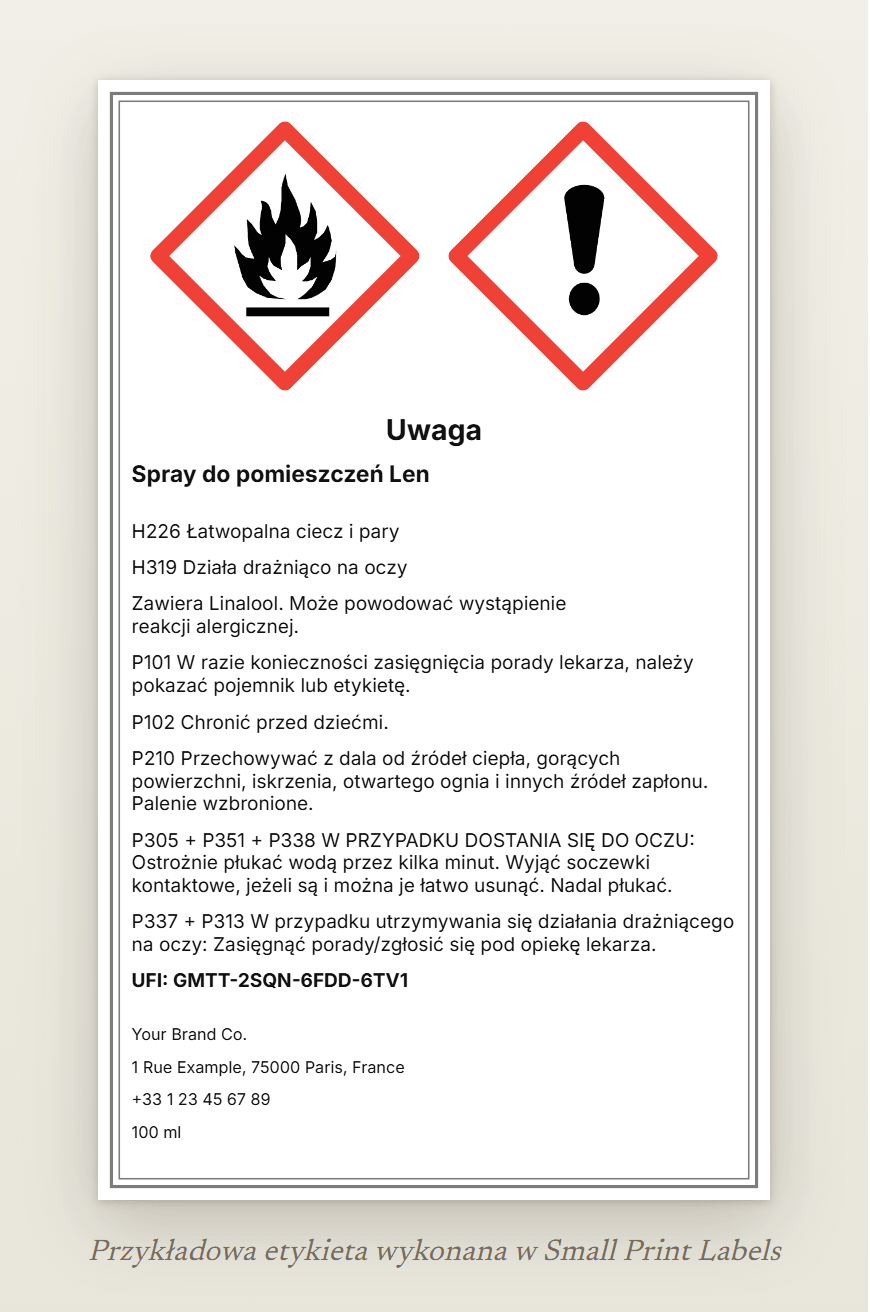 Przykładowa etykieta sprayu do pomieszczeń z pompką: piktogramy GHS02 (płomień) i GHS07, hasło ostrzegawcze Uwaga, „Spray do pomieszczeń Len”, H226 i H319, wiersz EUH208, pięć zwrotów wskazujących środki ostrożności, UFI i dane dostawcy, 60 × 100 mm